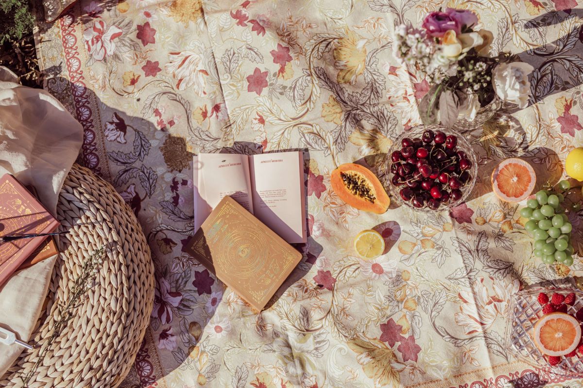 Picnic Essentials - Amber + Willow