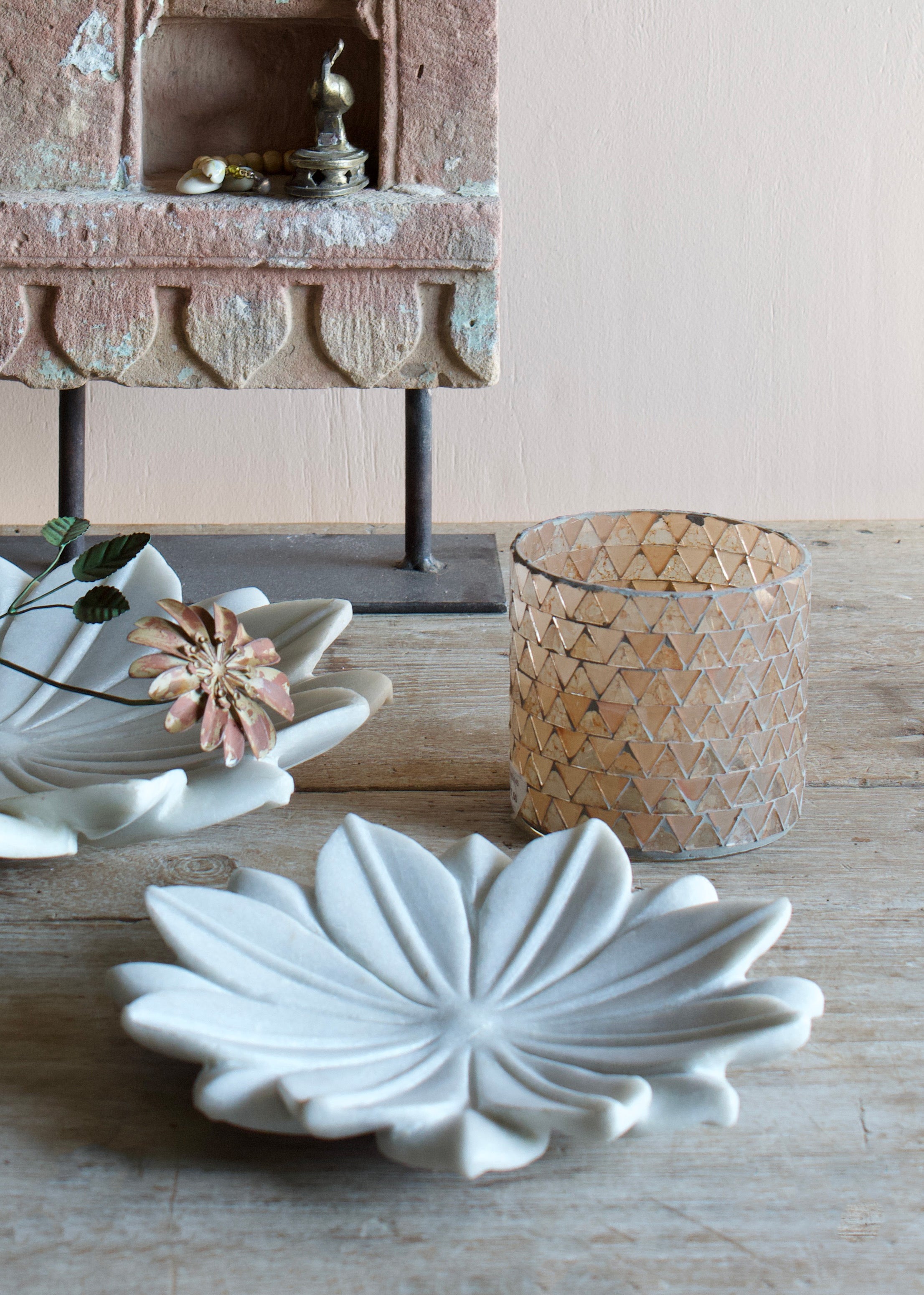 Recycled Marble Flower Plate