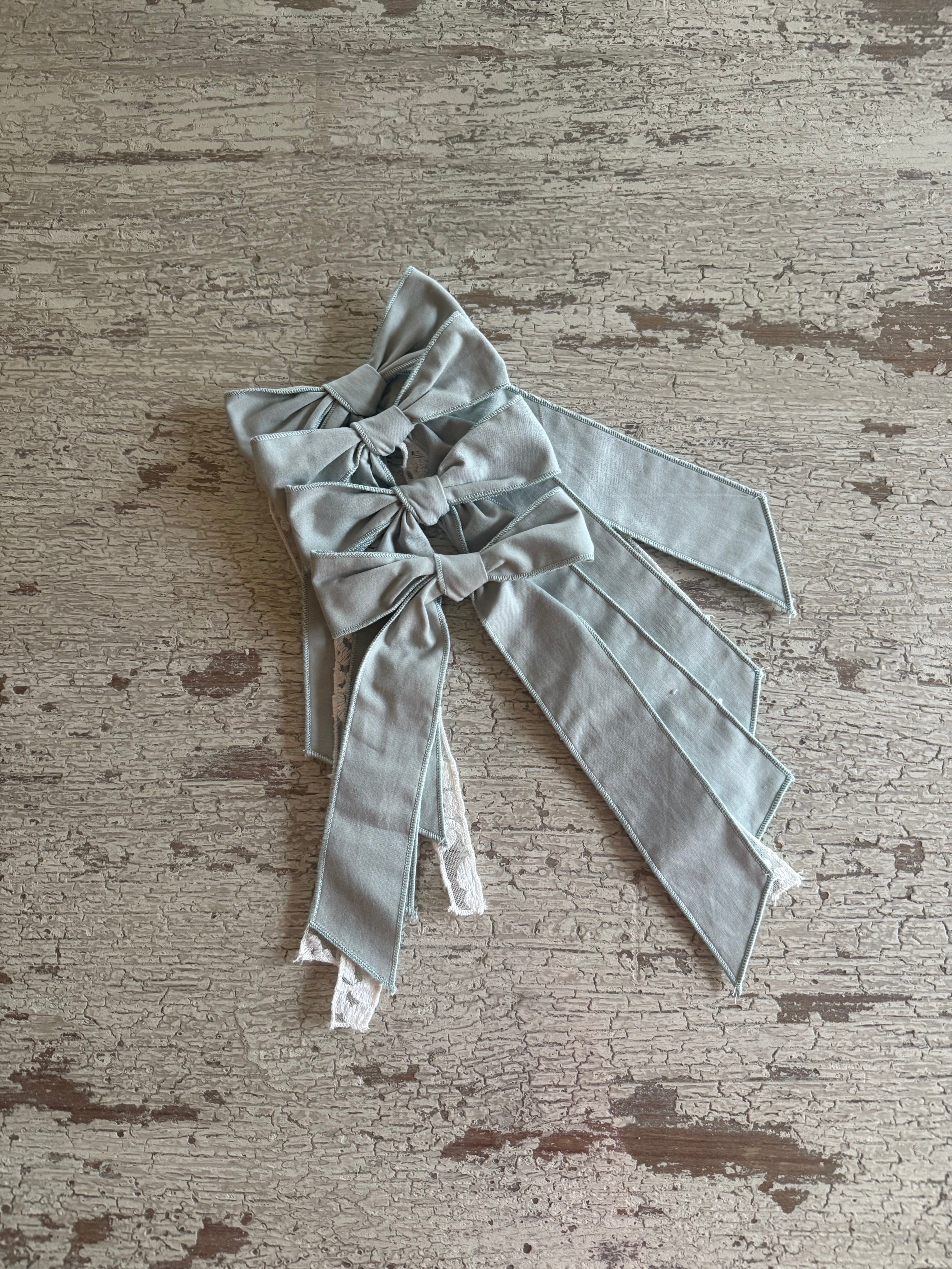 Set of 4 Ice Green Napkin bows