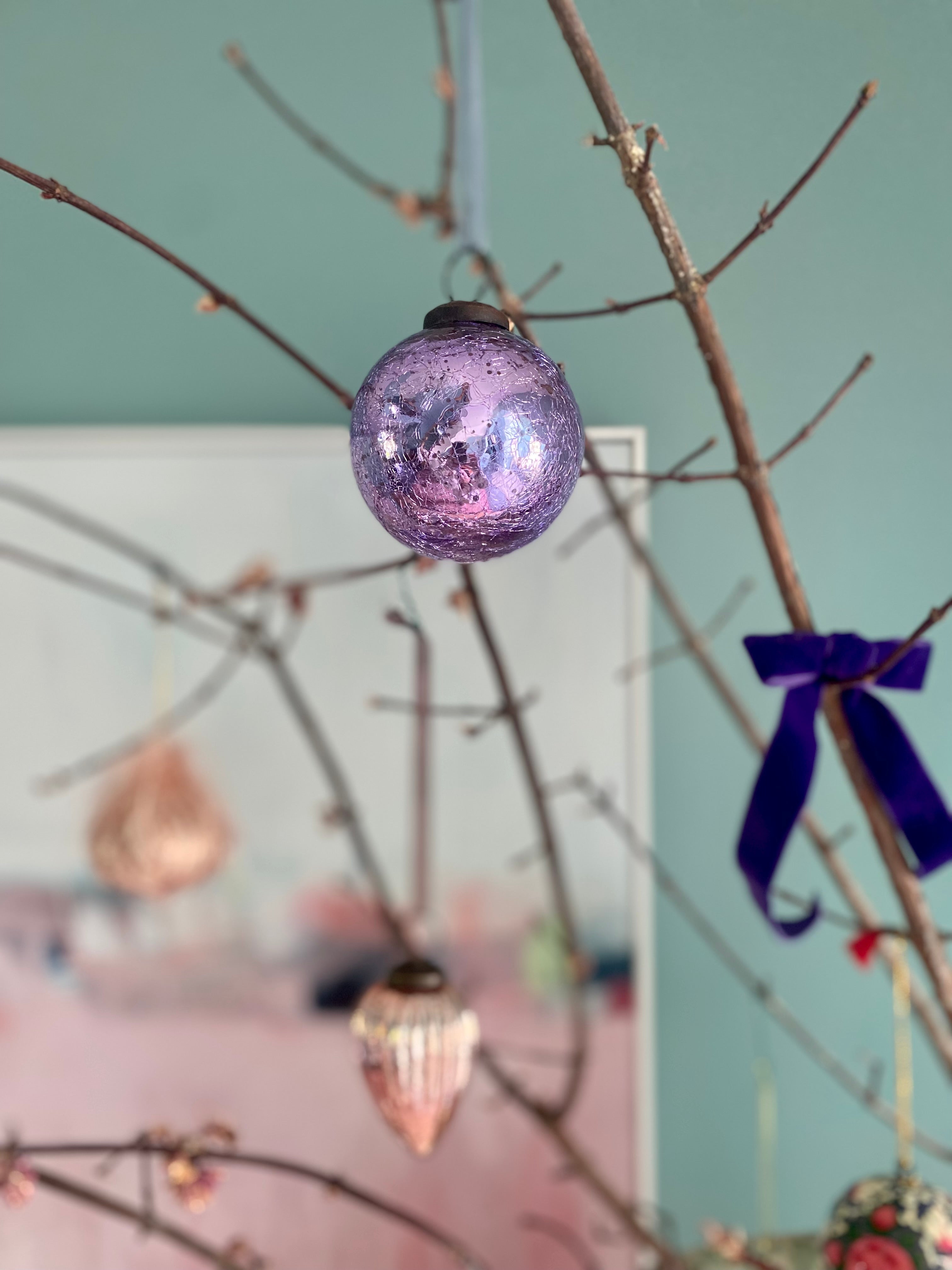 lavender crackle glass bauble