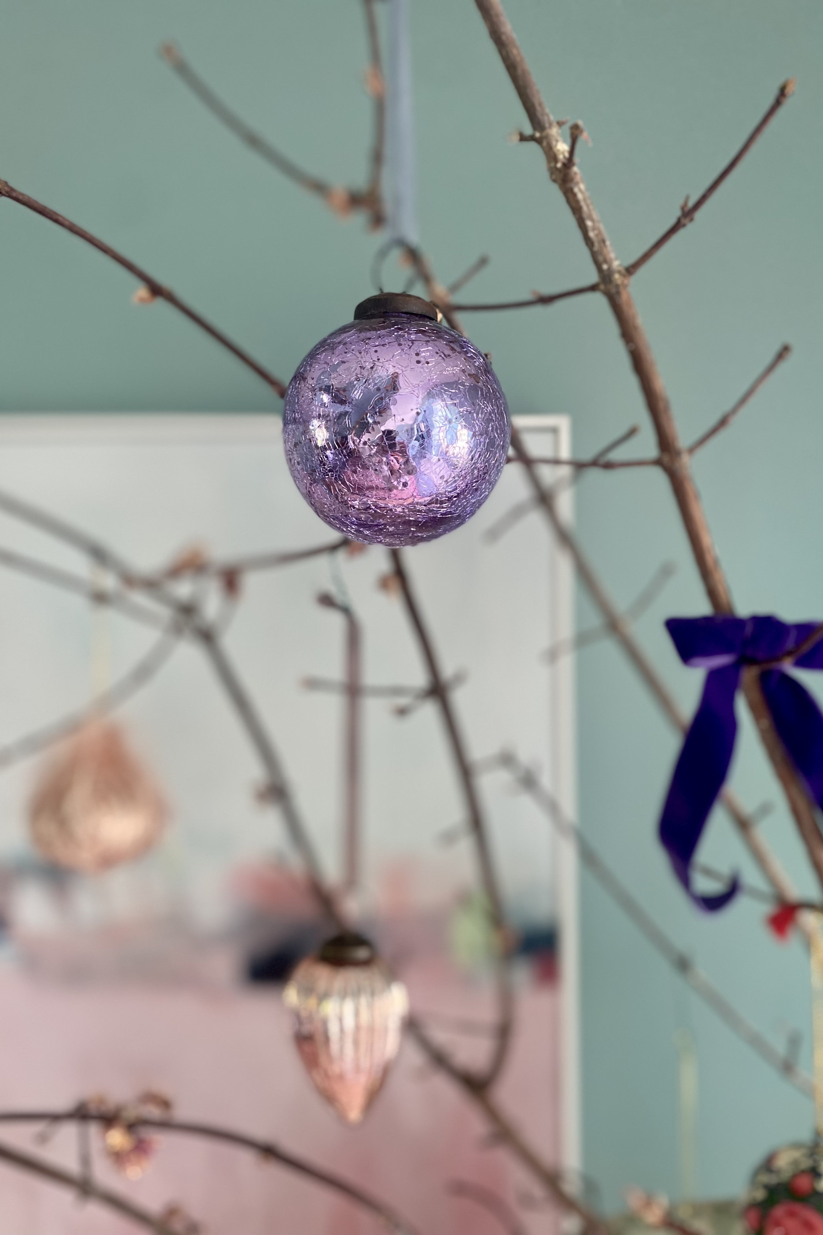 lavender crackle glass bauble