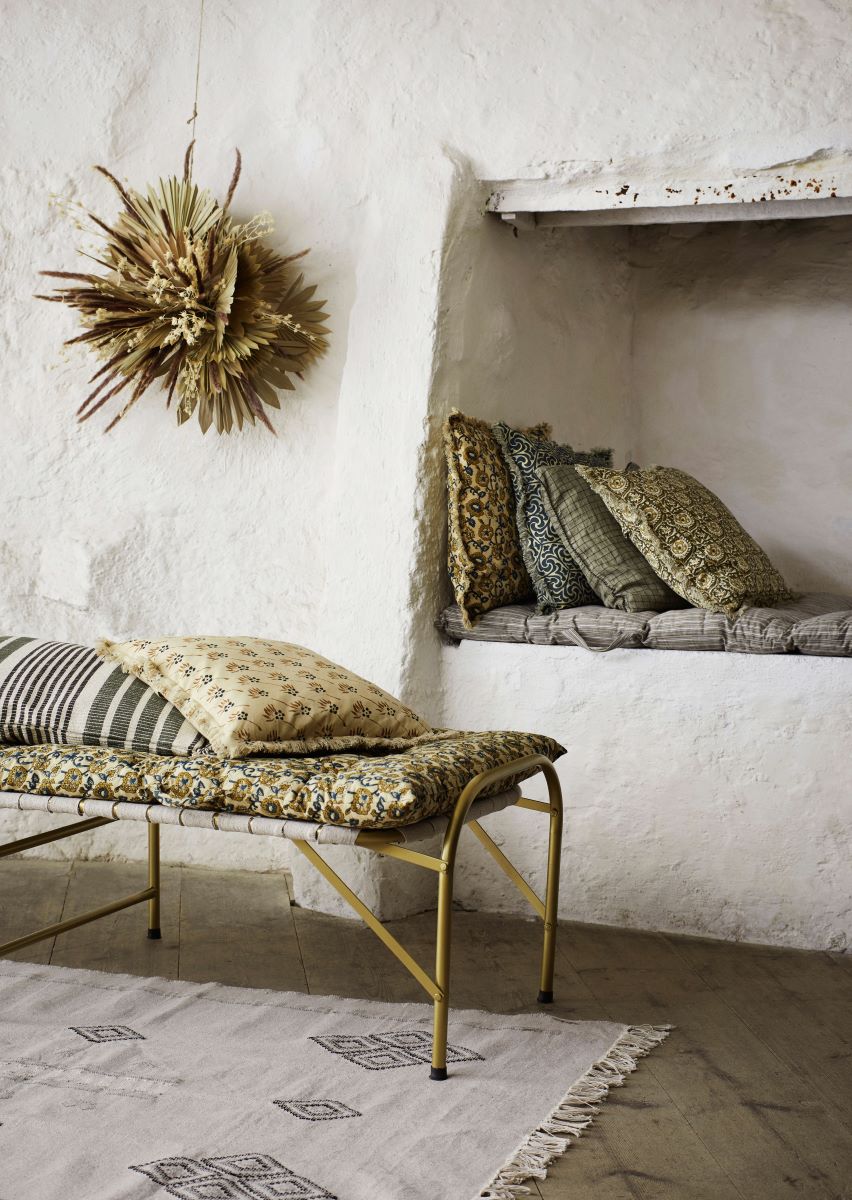 printed printed cotton cushion with fringes