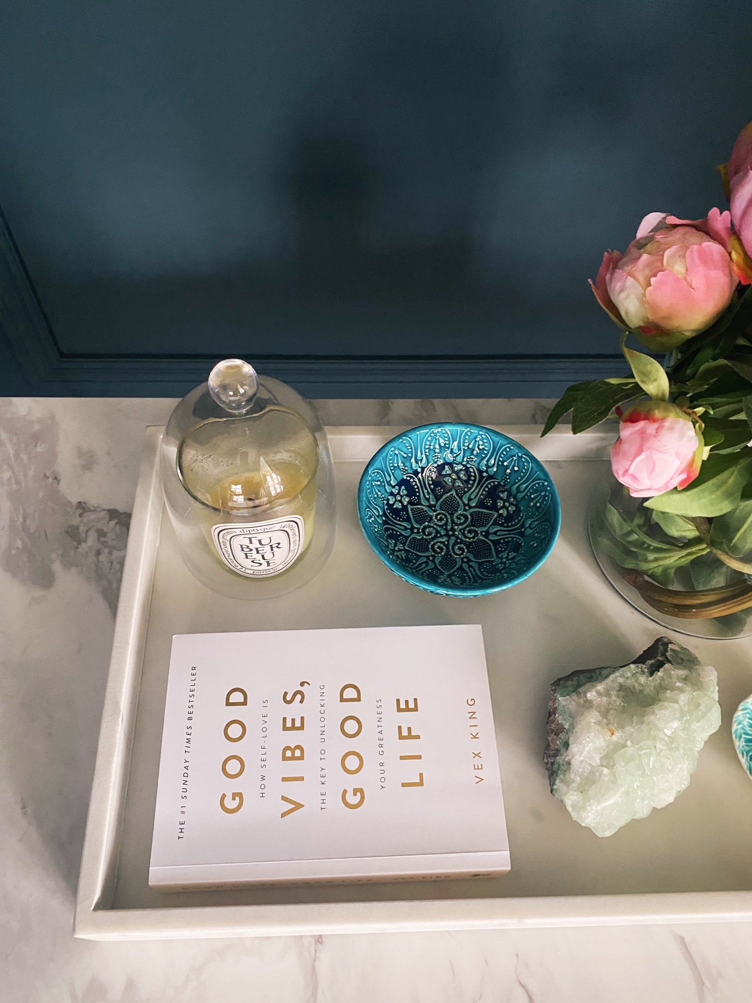 white marble tray