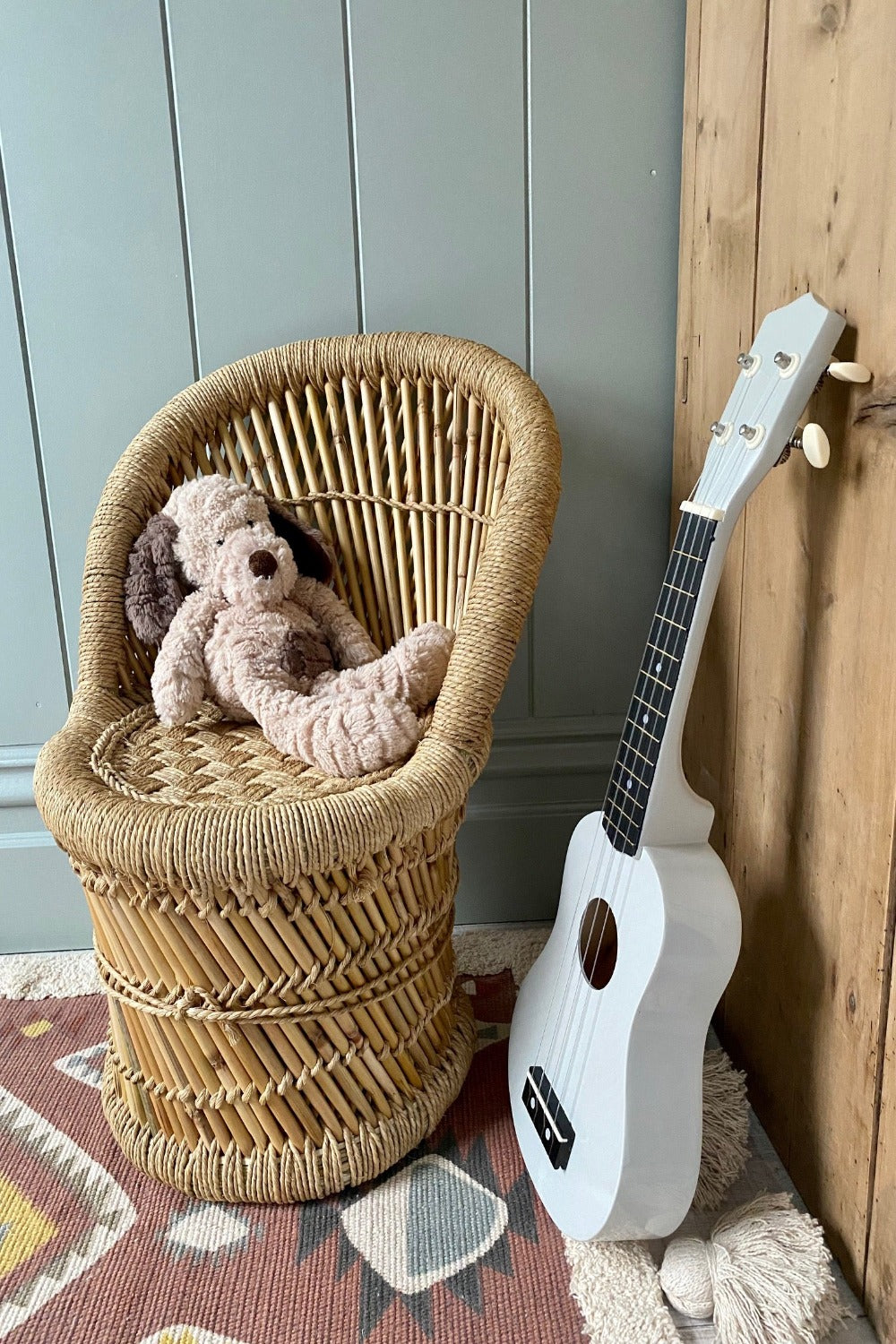 childrens wicker chair