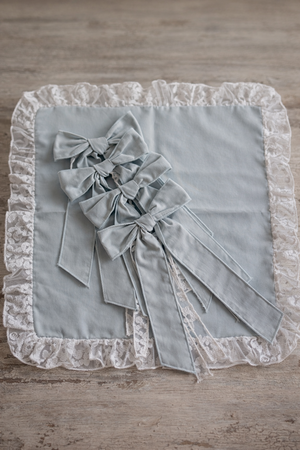 Set of 4 Ice Green Napkin bows - Amber + Willow