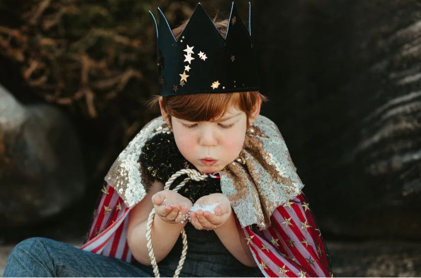 Magician cape wand + crown