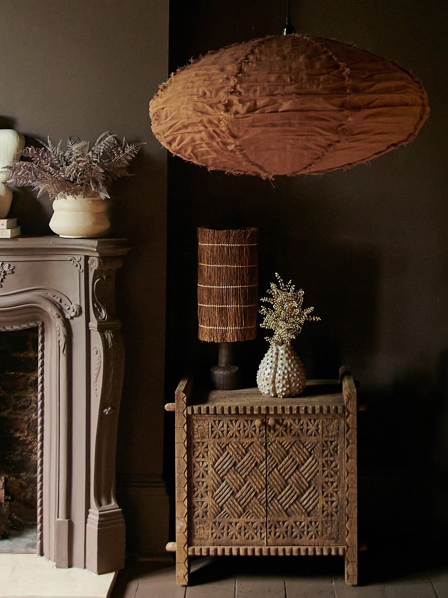 Abigail Ahern Drongo shade, umber