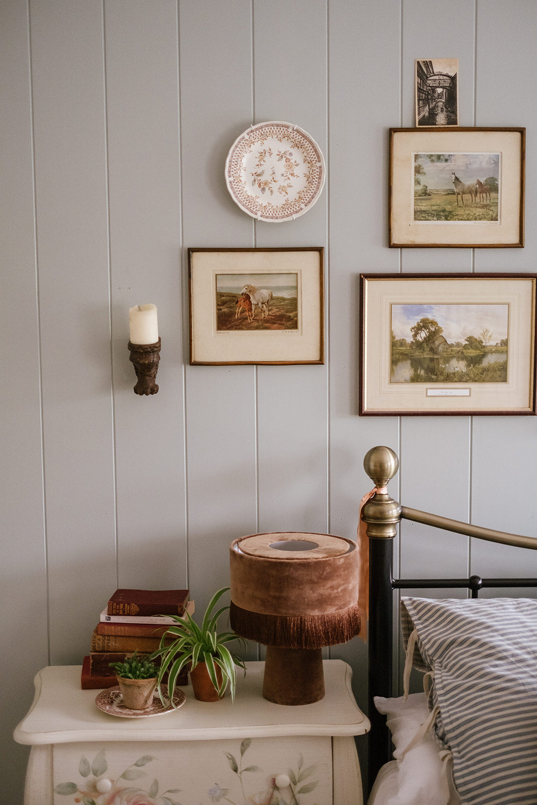 Brown Velvet Mushroom Mini Lamp With Fringe