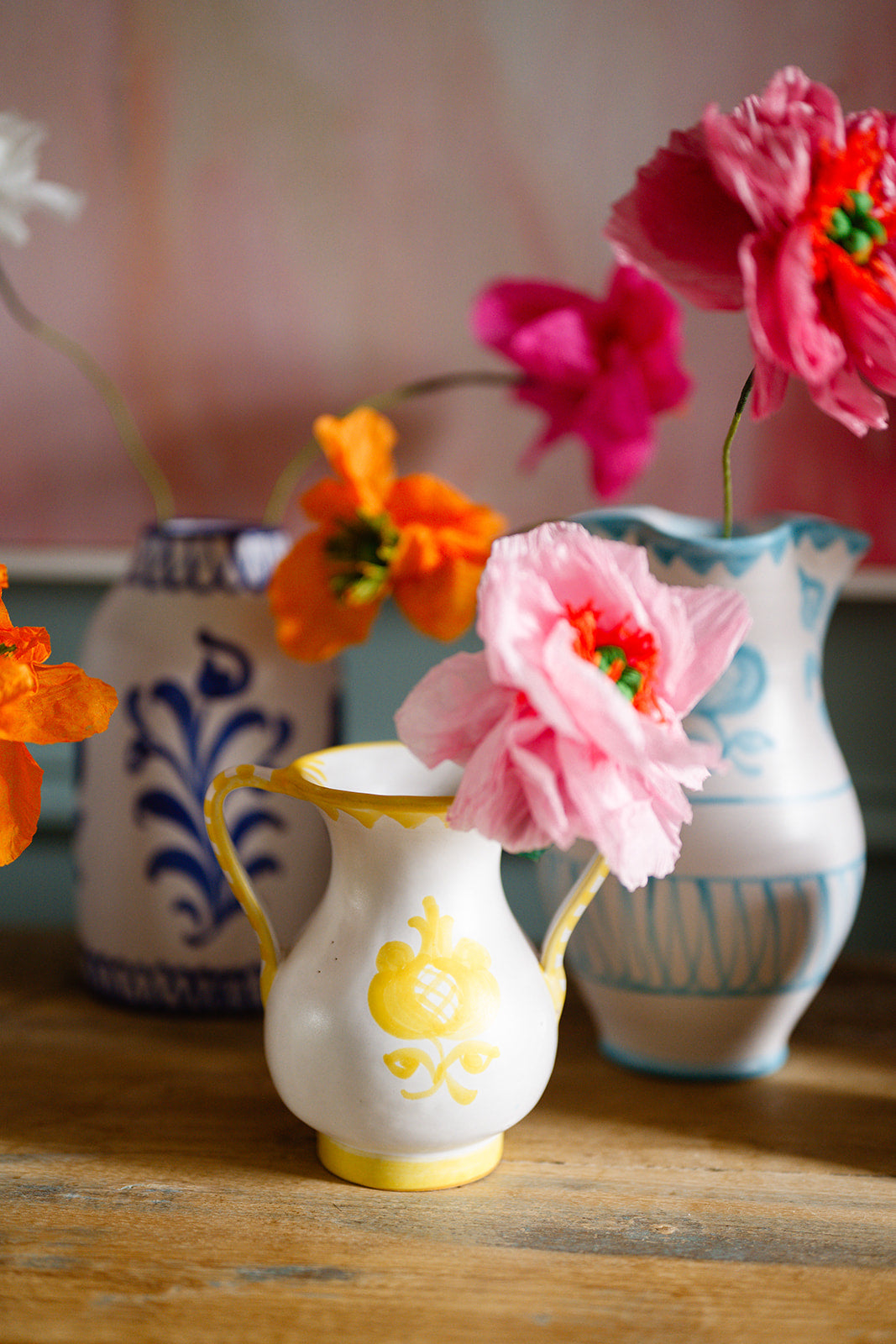 Hand-painted Spanish ceramic vase with handles with yellow motif
