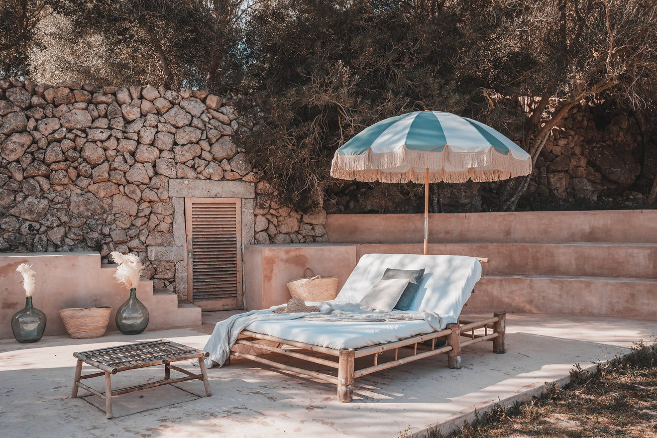 Large retro stripe parasol with fringe, pistachio