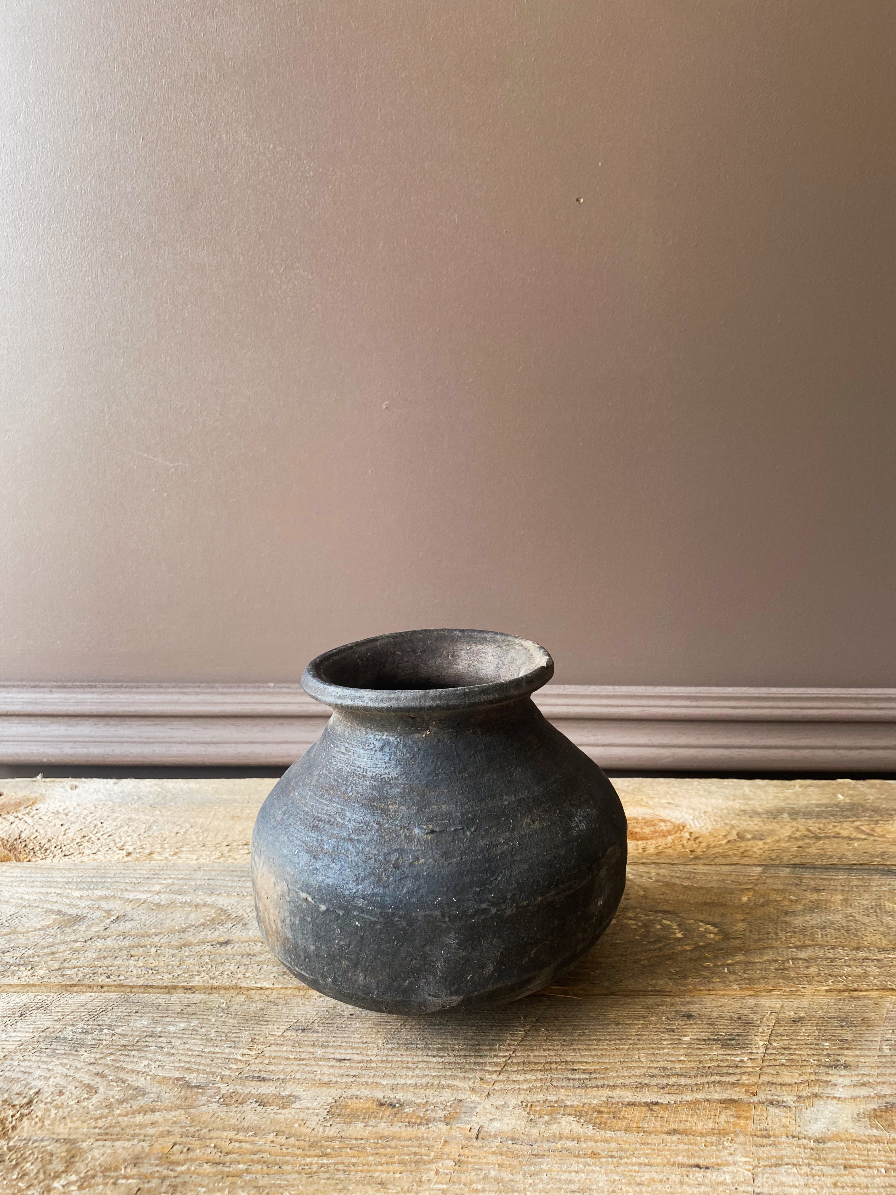amberandwillow_vintage_clay_pot